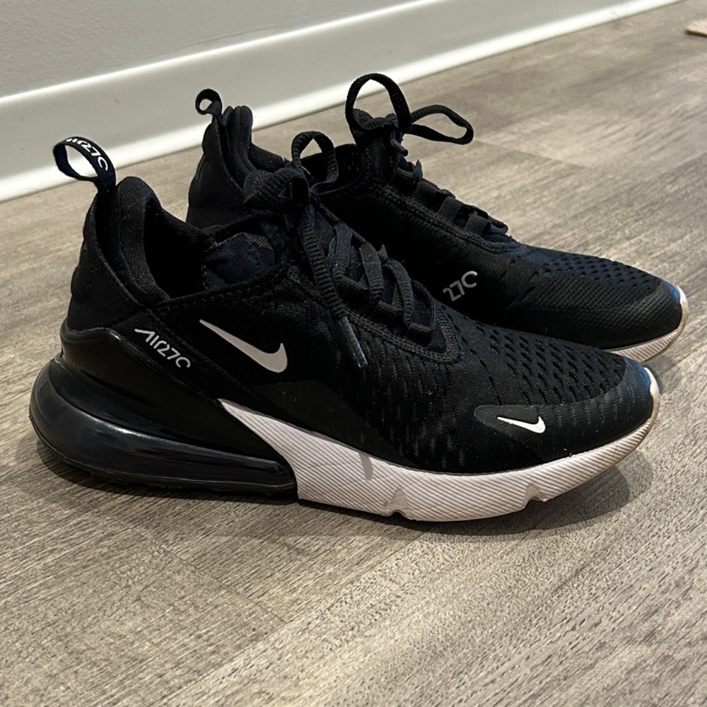 Nike Air Max 270 Sneakers